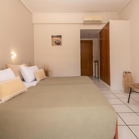Daisy Hotel Plános Extérieur photo